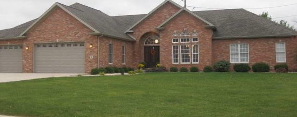 3 Smokey Court, Bloomington $409,000